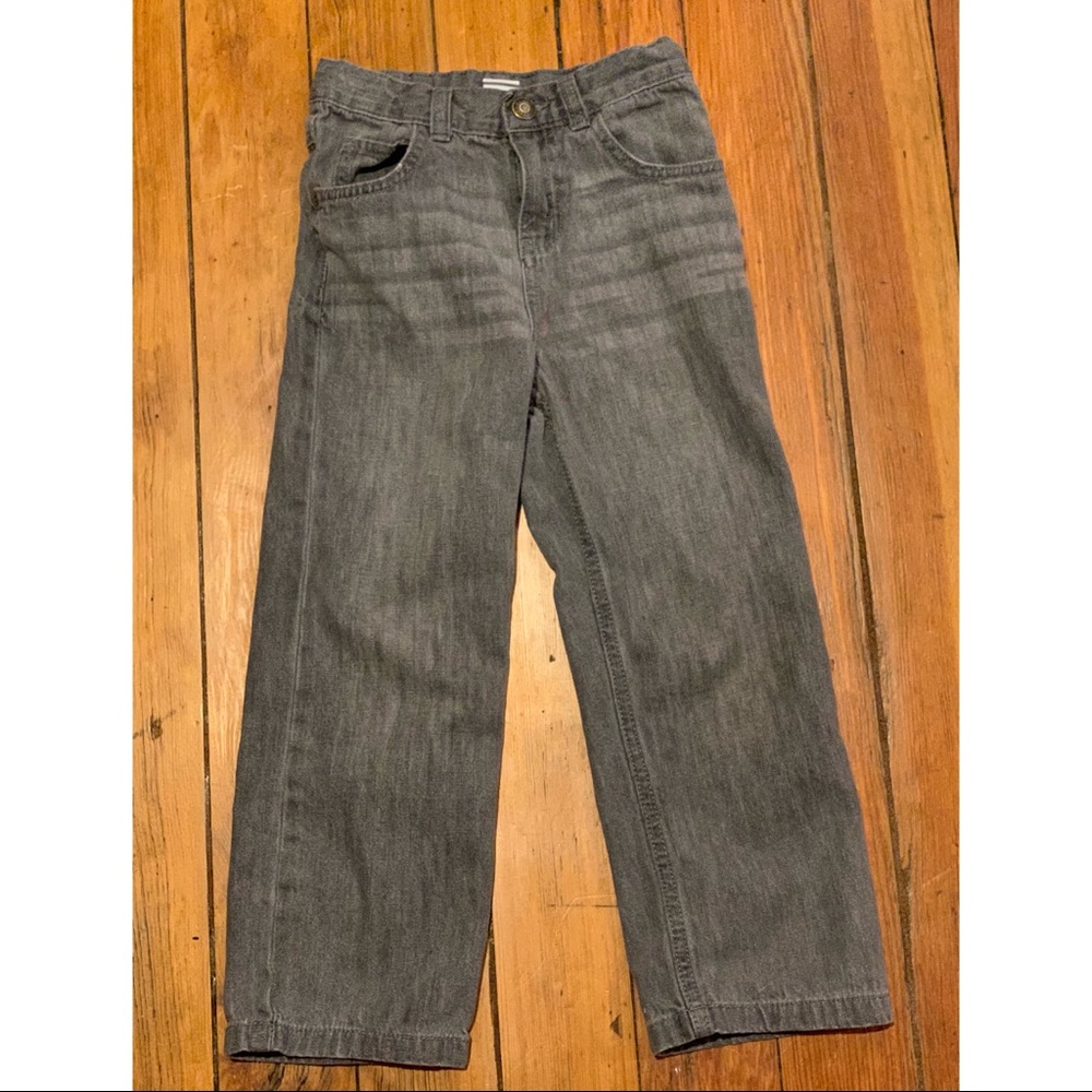 Kids gray jeans size 5t
